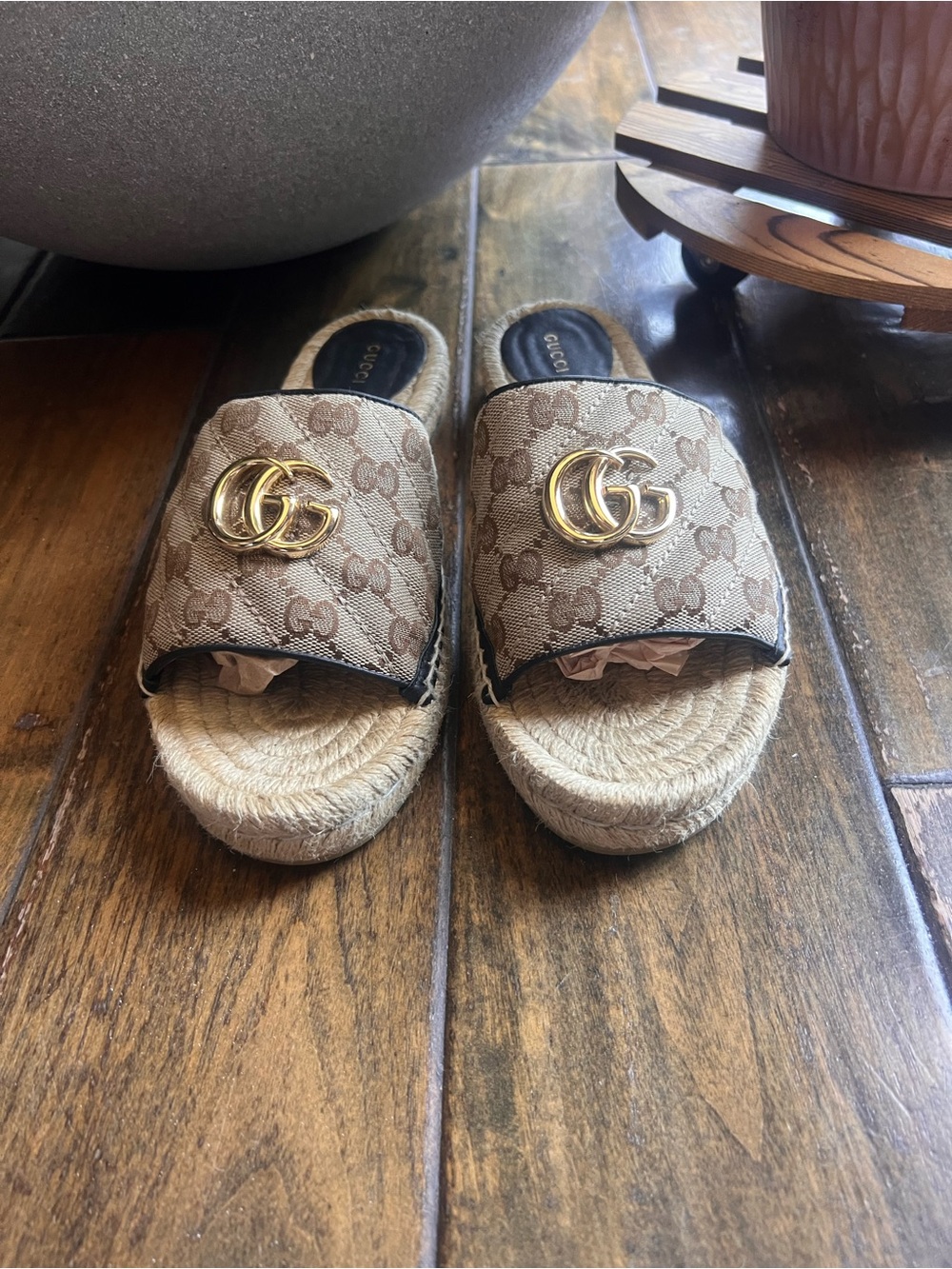 Gucci Marmont gold GG Monogram Matelasse Canvas Slide Espadrille Sandals EU 41 - Picture 12 of 16
